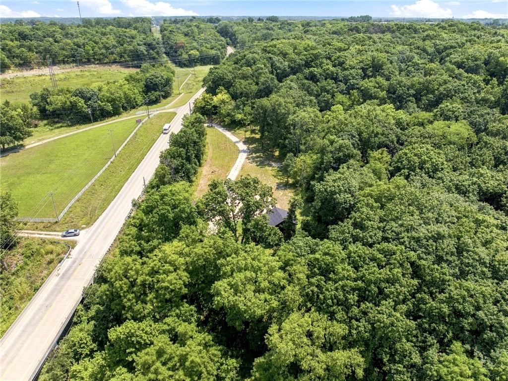 821 W 92 Highway — photo 22