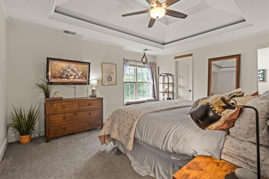 Photo 22 of 44 - 2804 SE BINGHAM Place, Lee's Summit, MO 64063