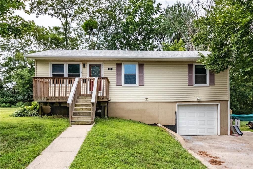 105 Hardy Street, Knob Noster, MO