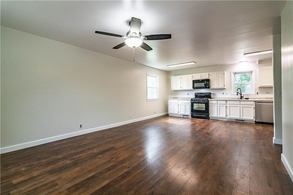 105 Hardy Street — photo 12