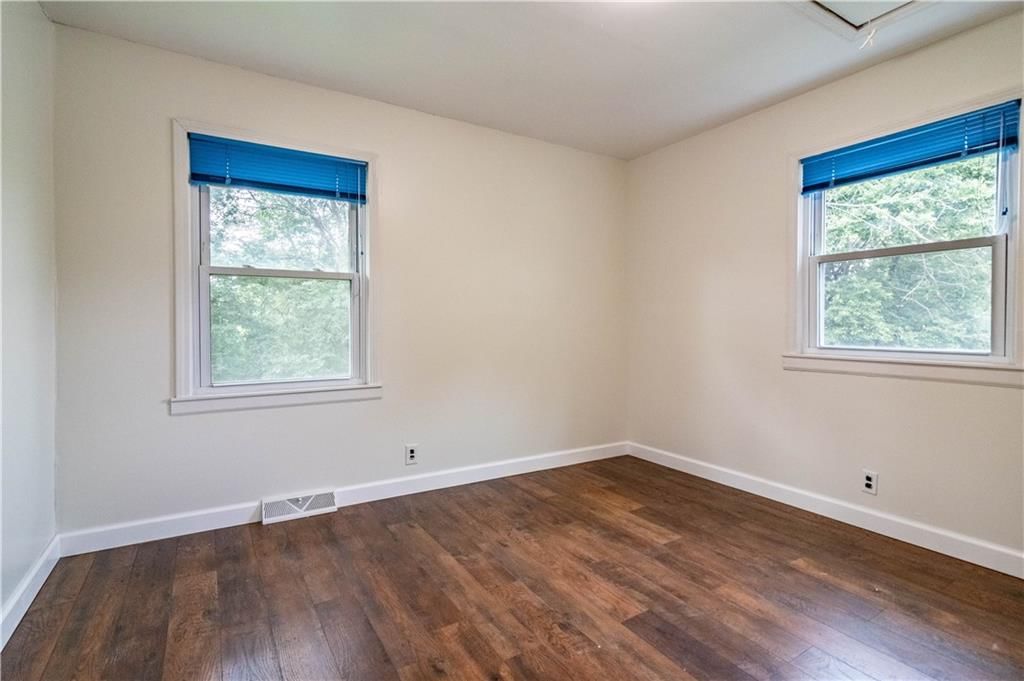 105 Hardy Street — photo 18