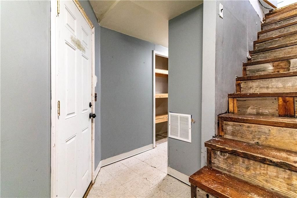 105 Hardy Street — photo 19