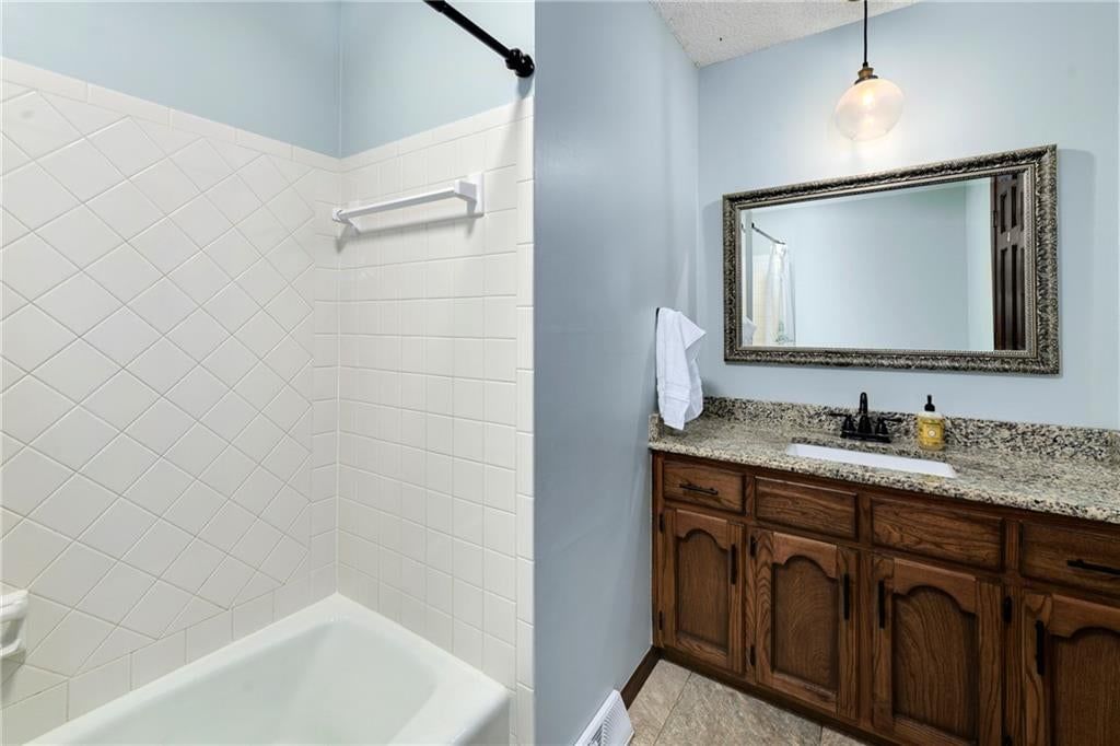 1100 SW 44th Street — photo 28