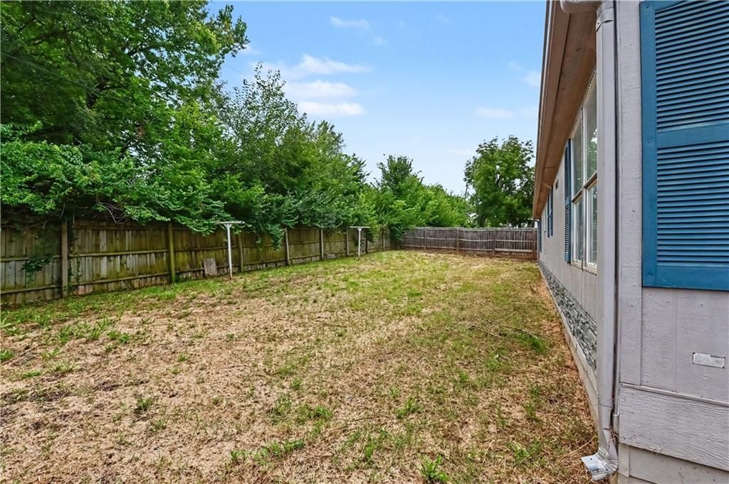 602 Ratz Street — photo 25