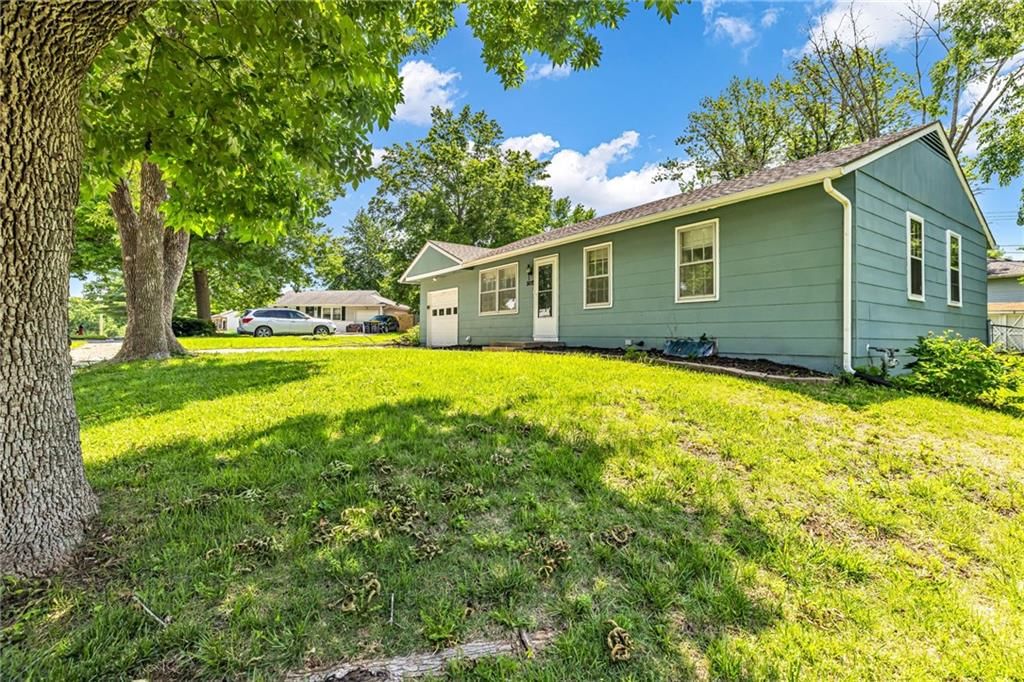5015 NE 44th Street — photo 3