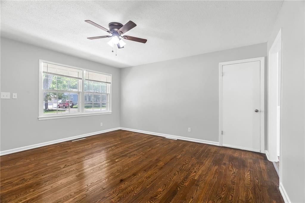 5015 NE 44th Street — photo 5