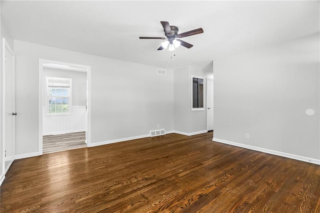 5015 NE 44th Street — photo 7