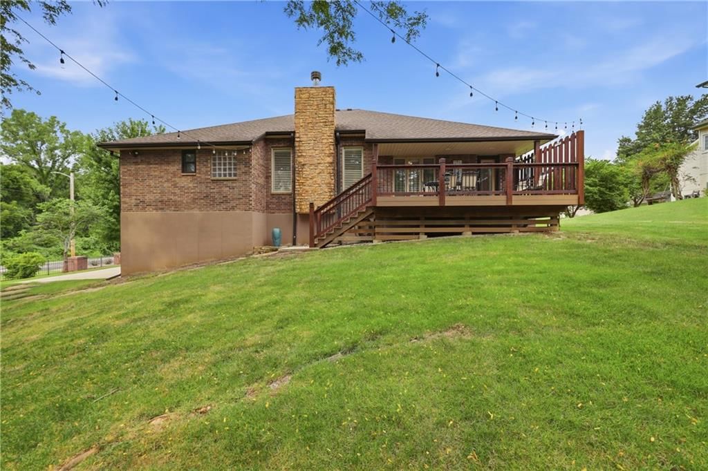 3323 S Prescott Avenue — photo 3