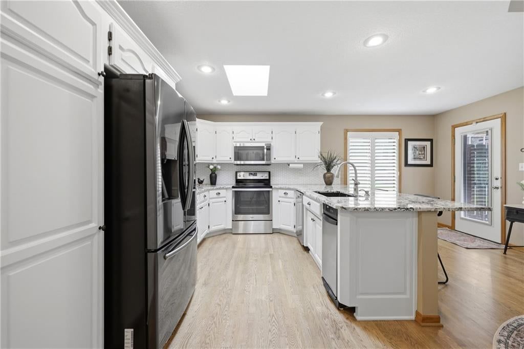 3323 S Prescott Avenue — photo 12