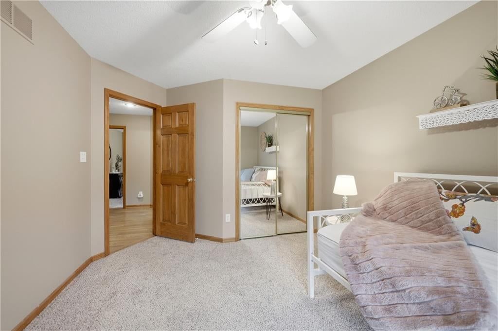 3323 S Prescott Avenue — photo 20