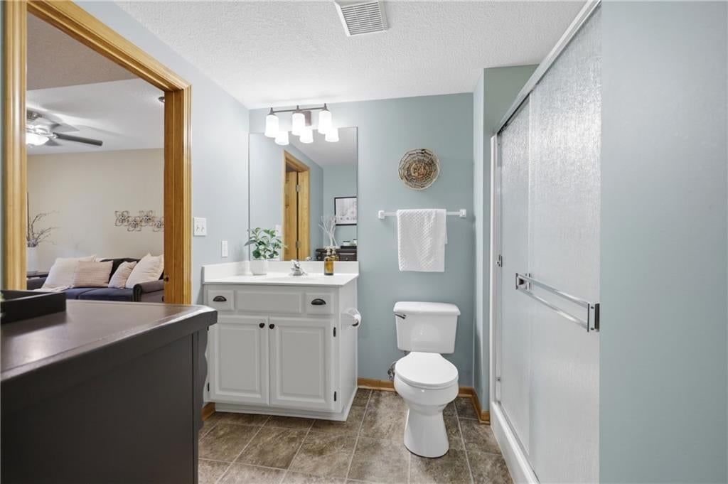 3323 S Prescott Avenue — photo 28