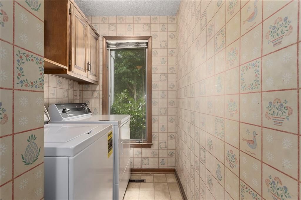 10525 Bluejacket Street — photo 16