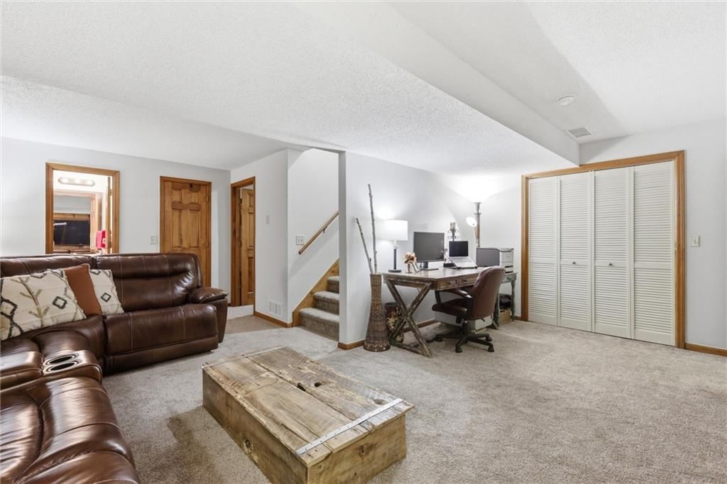16201 Kevin Lane — photo 34