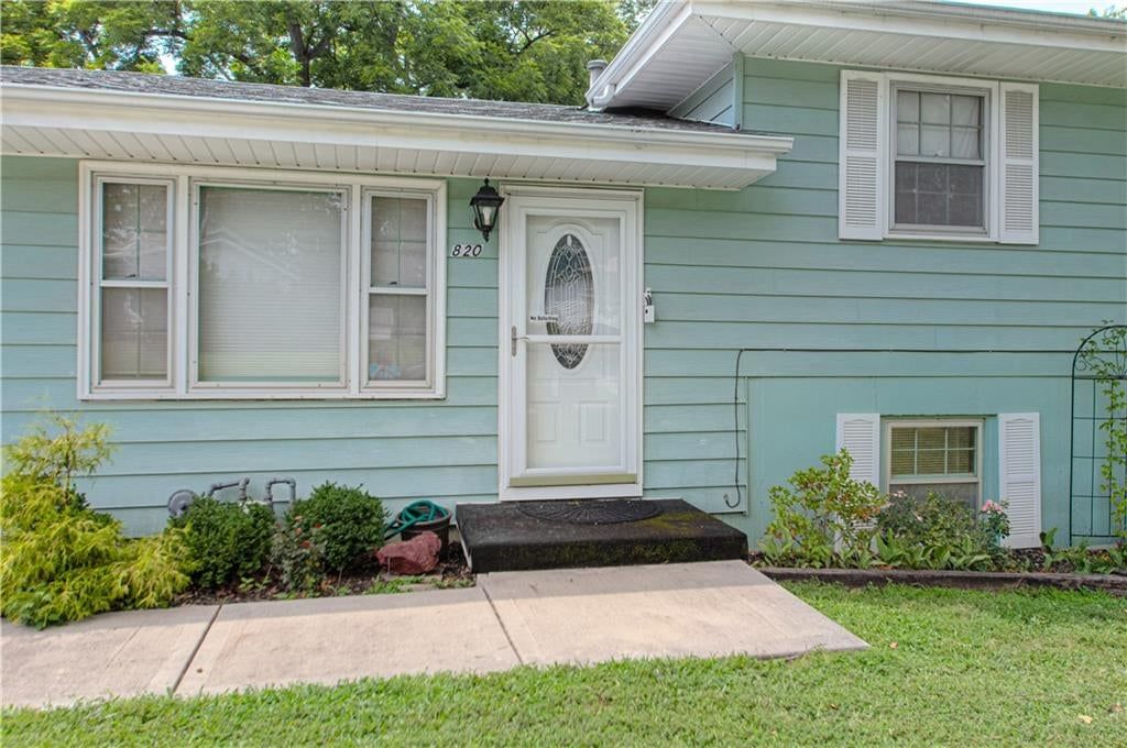820 S Main Street, Liberty, MO: listing photo 2
