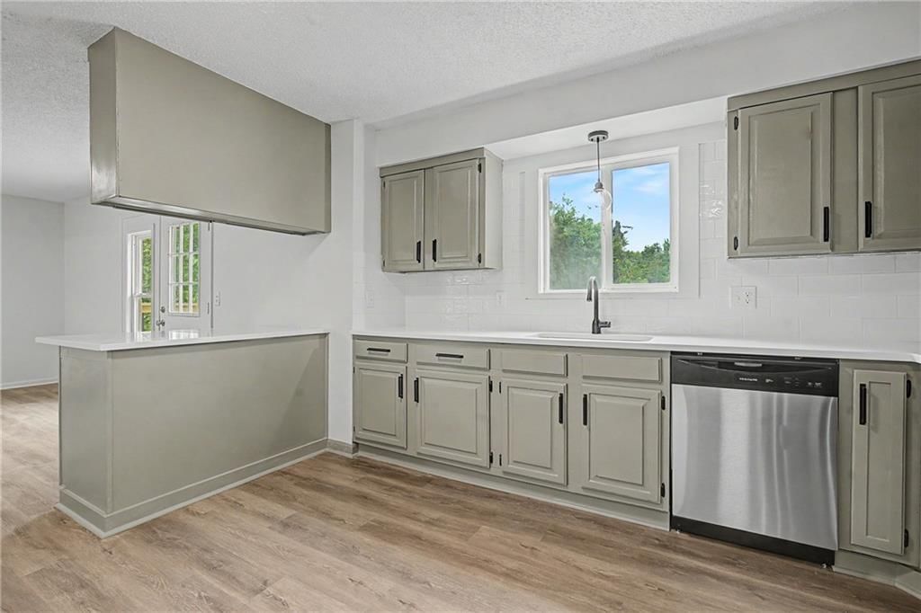 7232 N Askew Avenue — photo 11
