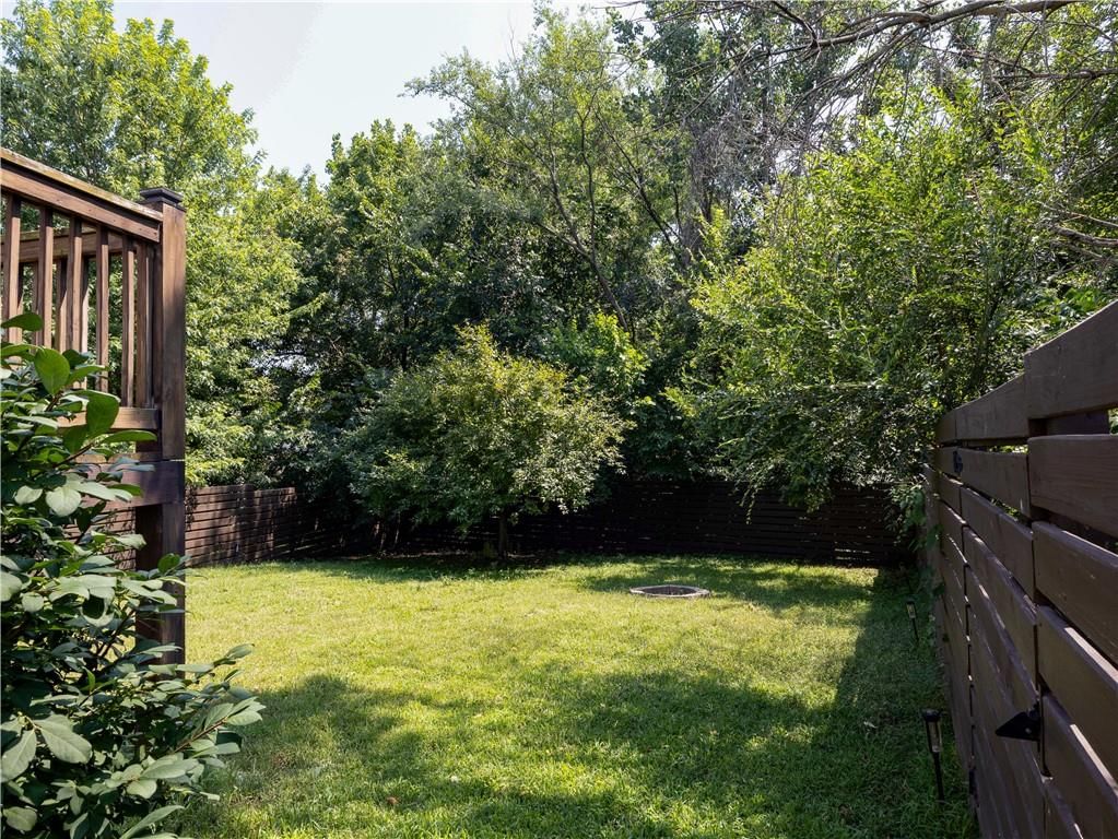 929 Christie Court — photo 24