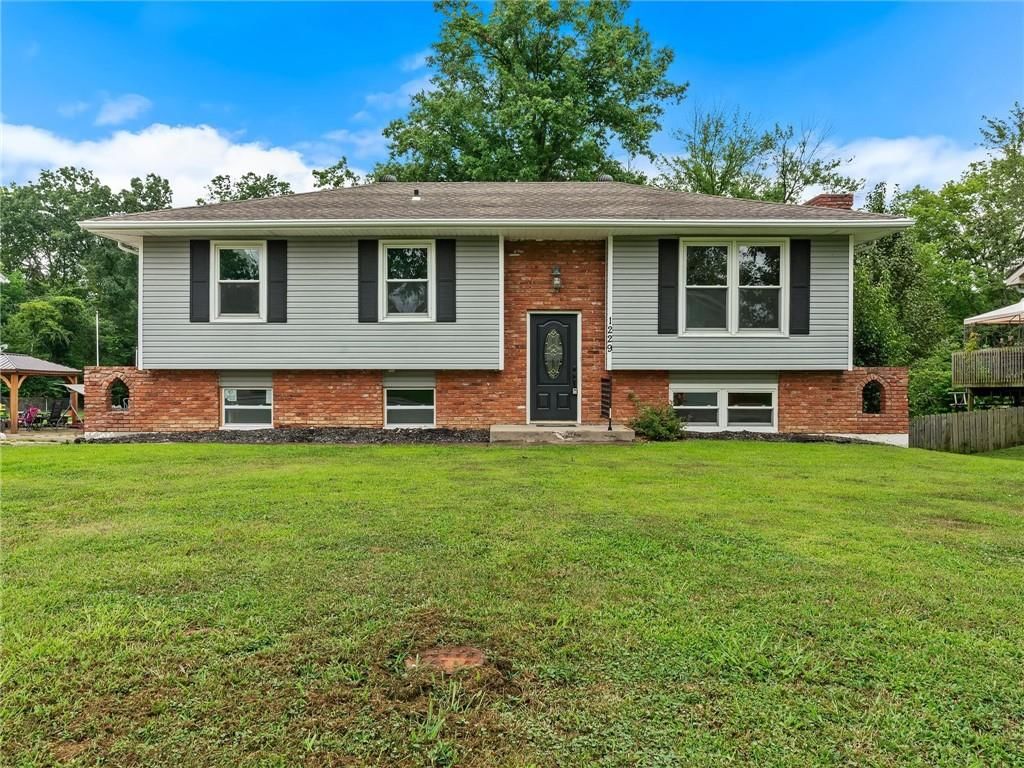 1229 Michele Drive — photo 1