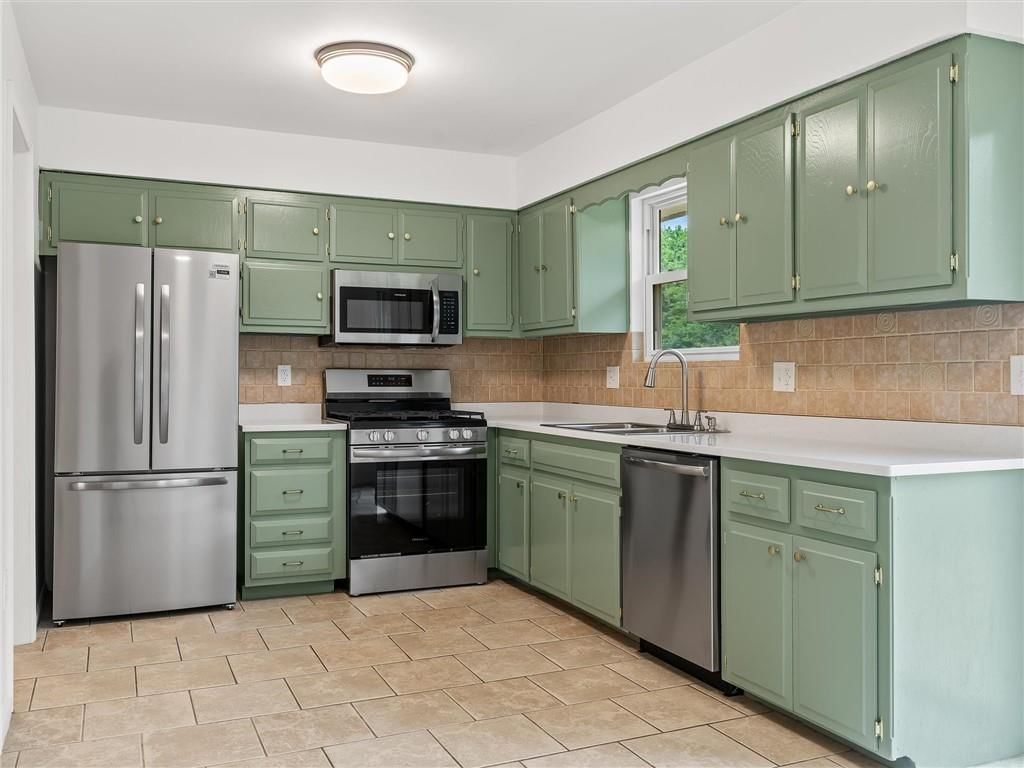 1229 Michele Drive — photo 10