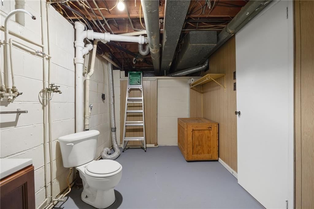 3326 Lafayette Street — photo 17