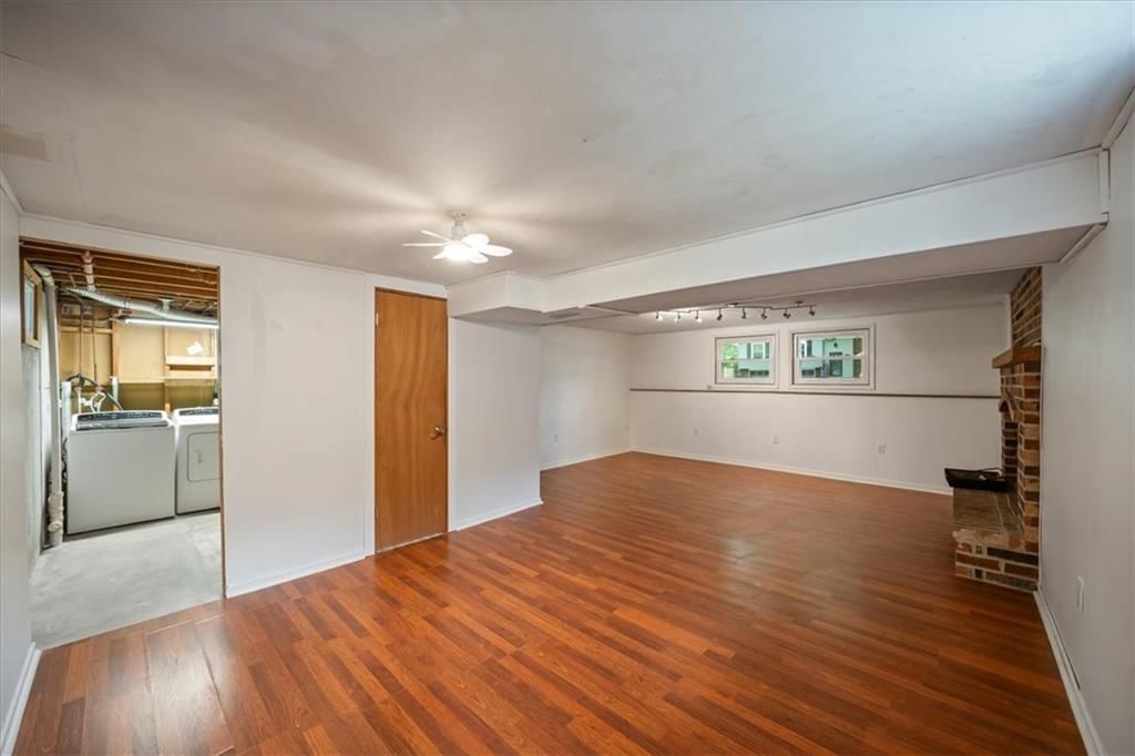 Photo 22 of 33 - 417 Stonewall Drive, Blue Springs, MO 64014