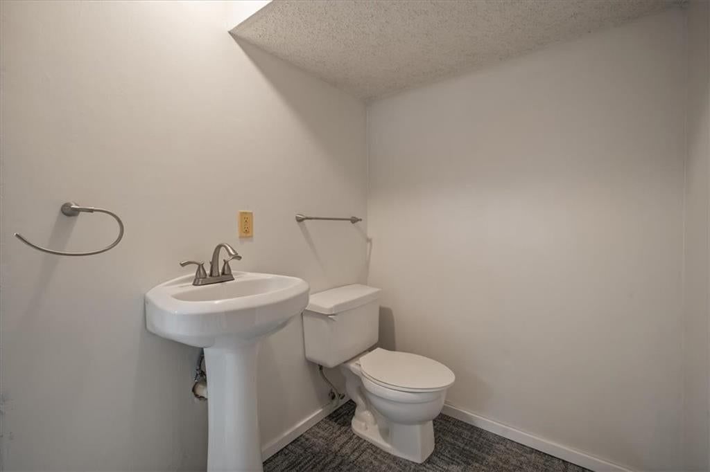 Photo 23 of 33 - 417 Stonewall Drive, Blue Springs, MO 64014