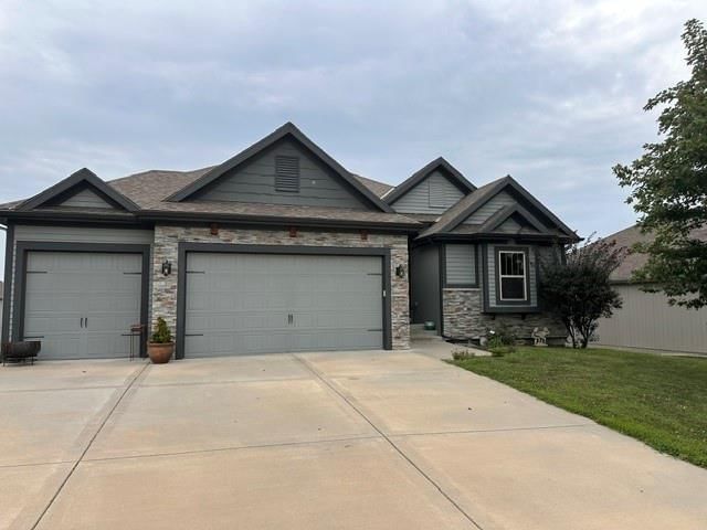 10533 N Randolph Avenue — photo 1
