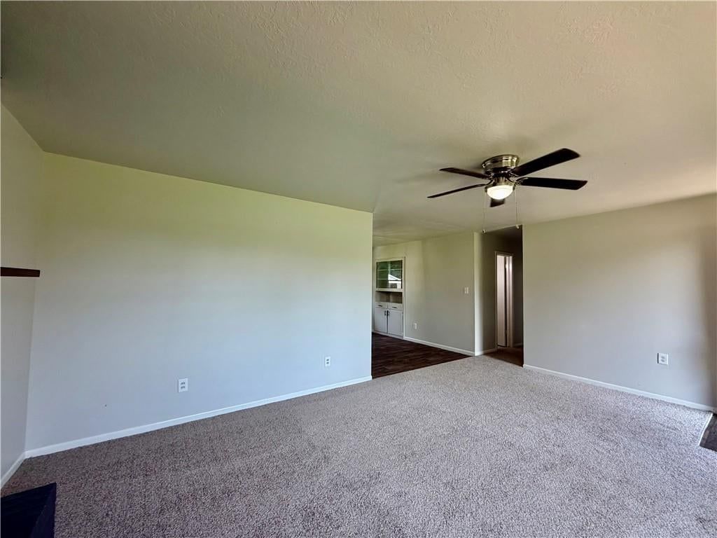 502 JENNIFER Lane — photo 4