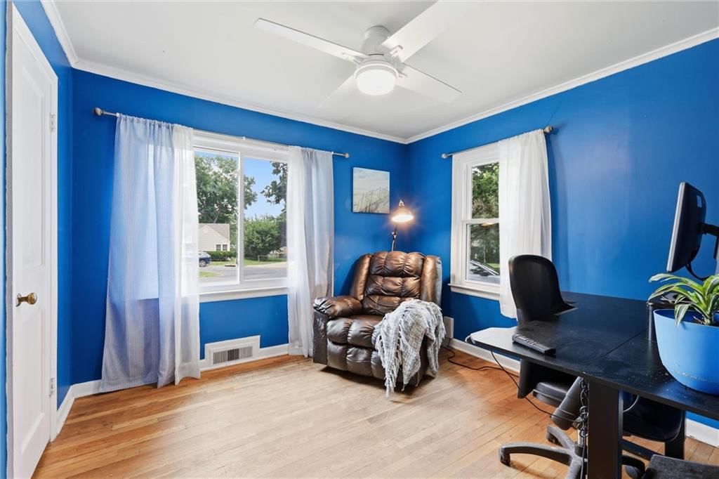 5310 Russell Street — photo 15