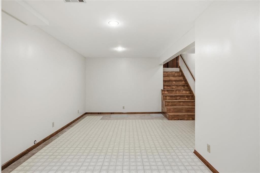 16120 W 141st Street — photo 11
