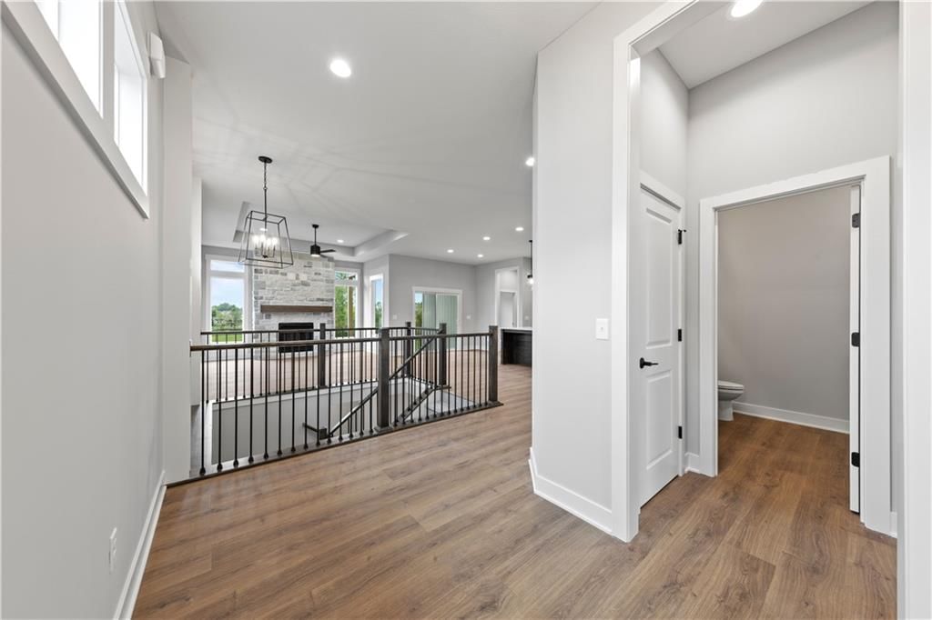 1608 SW Arbor Park Drive — photo 3