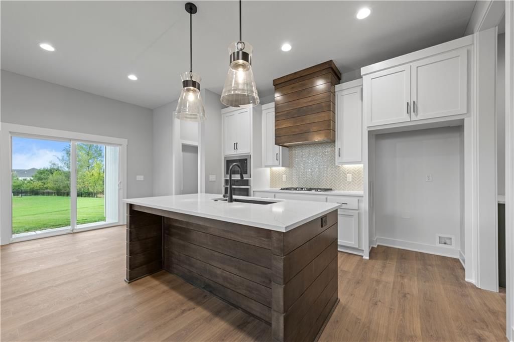 1608 SW Arbor Park Drive — photo 8