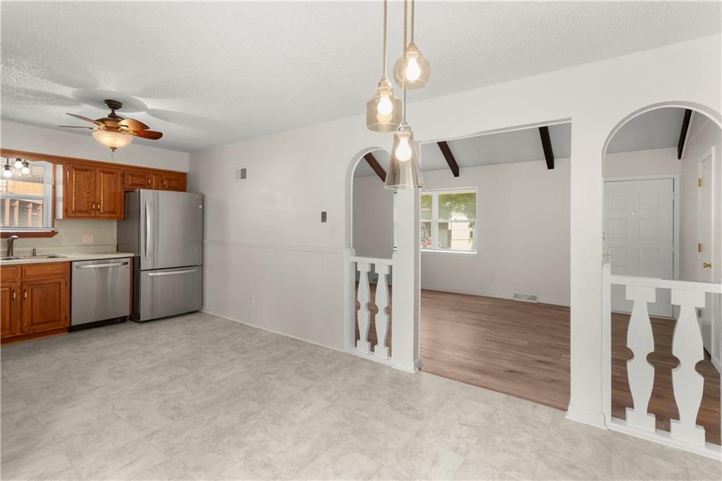 2404 Viking Drive — photo 15