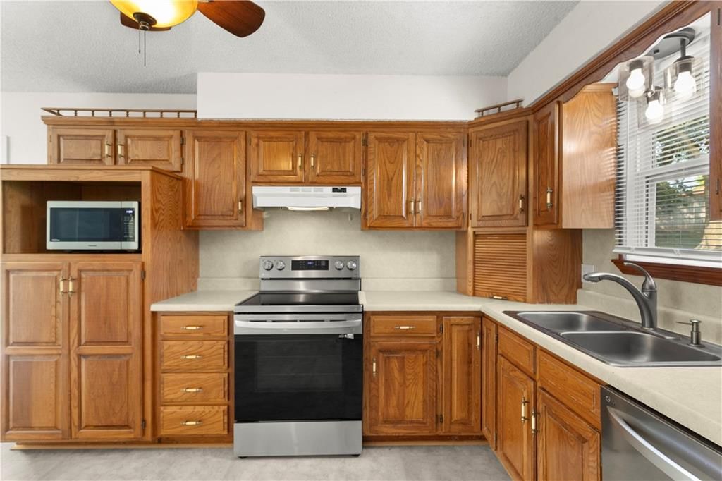 2404 Viking Drive — photo 18