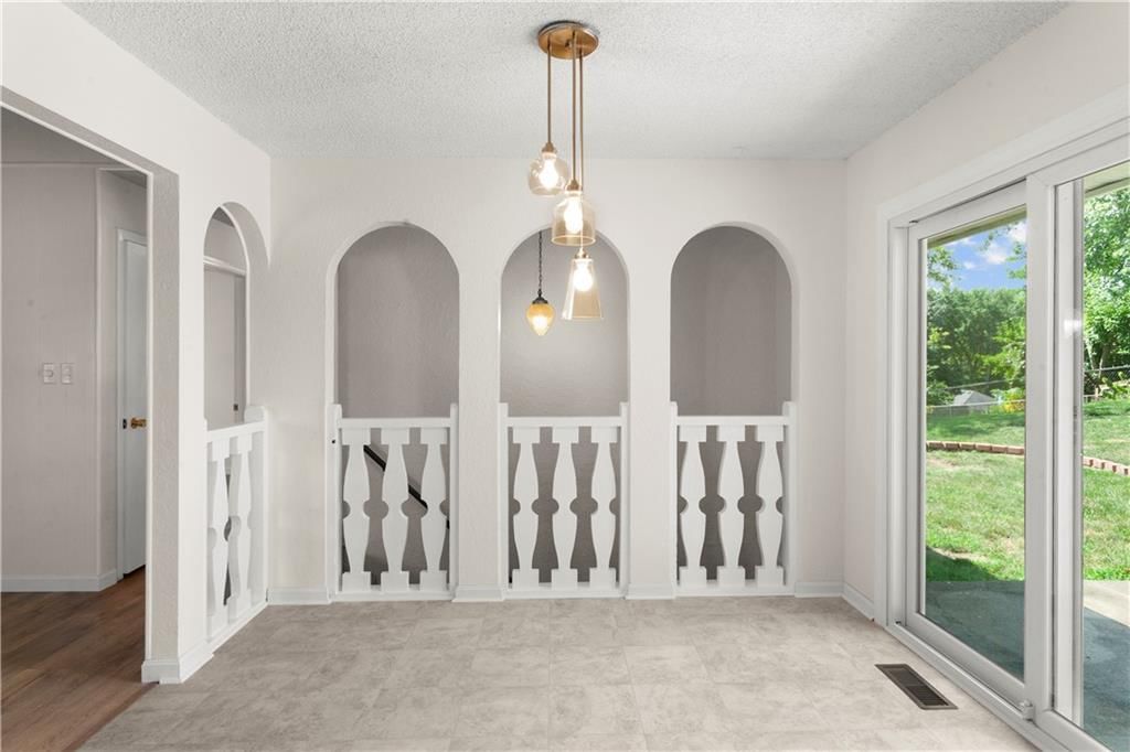 2404 Viking Drive — photo 19