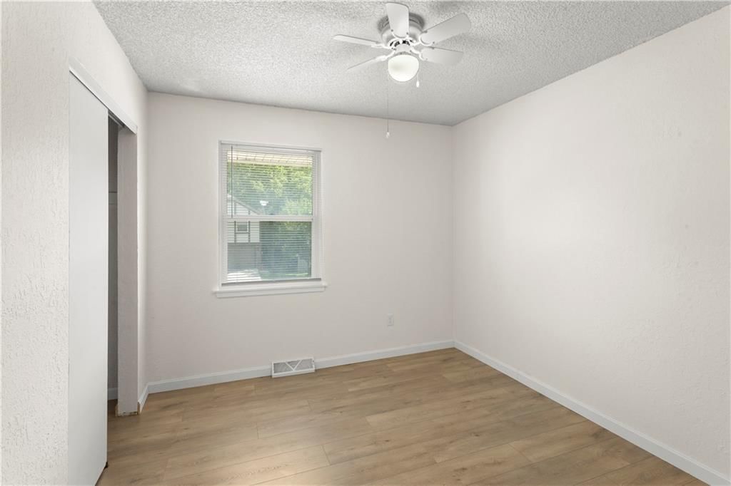 2404 Viking Drive — photo 25