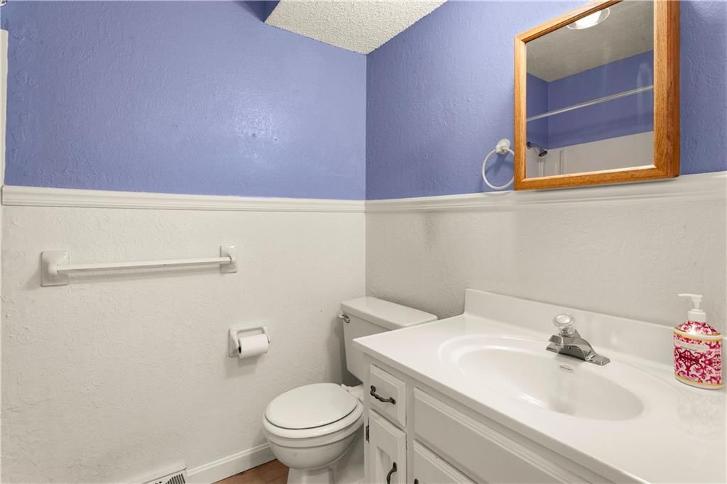 2404 Viking Drive — photo 26