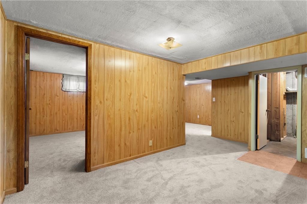 2404 Viking Drive — photo 27