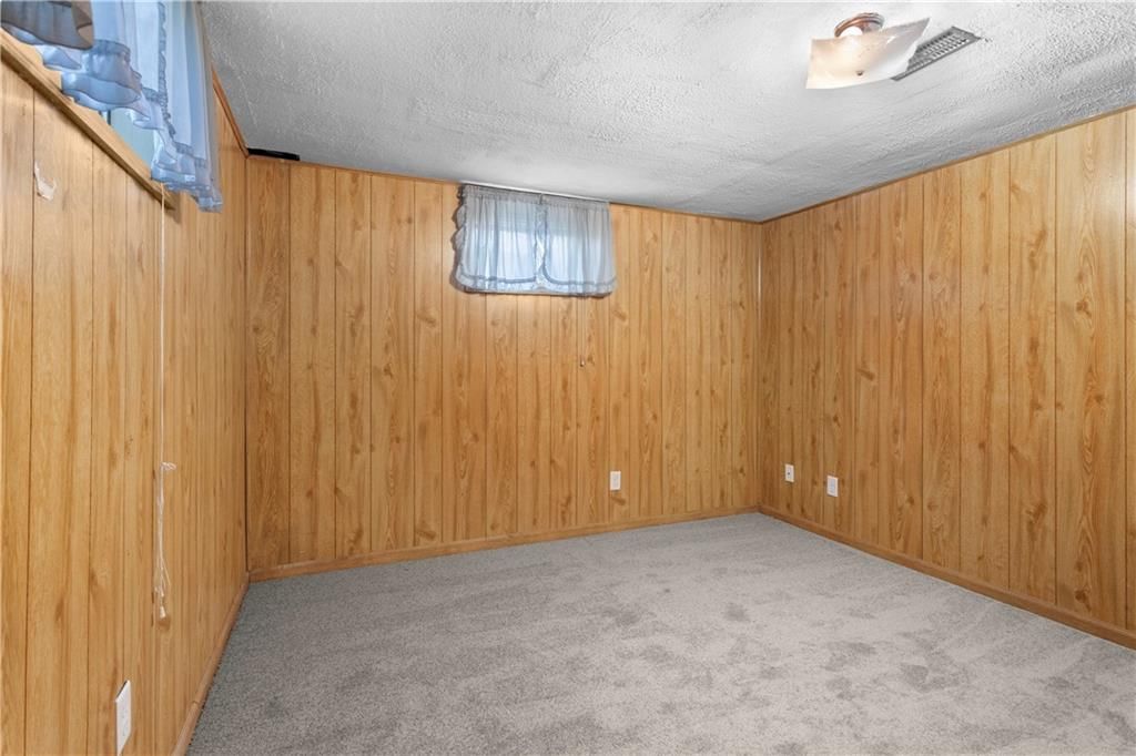 2404 Viking Drive — photo 31