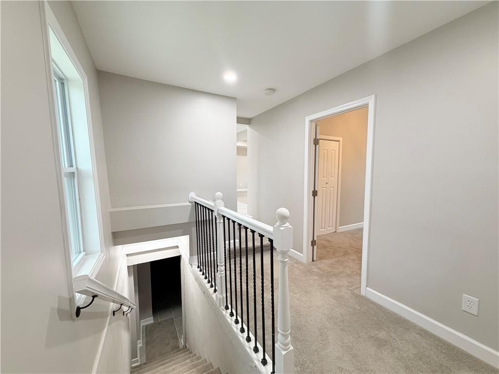 605 NE Douglas Street — photo 23