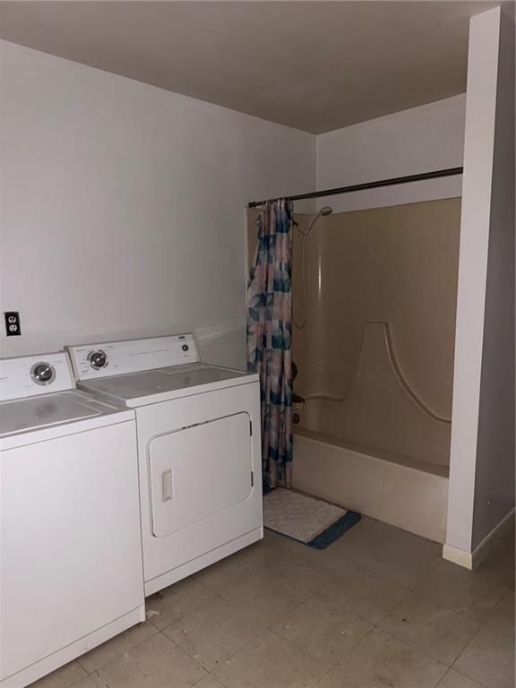 504 Delaware Street — photo 20