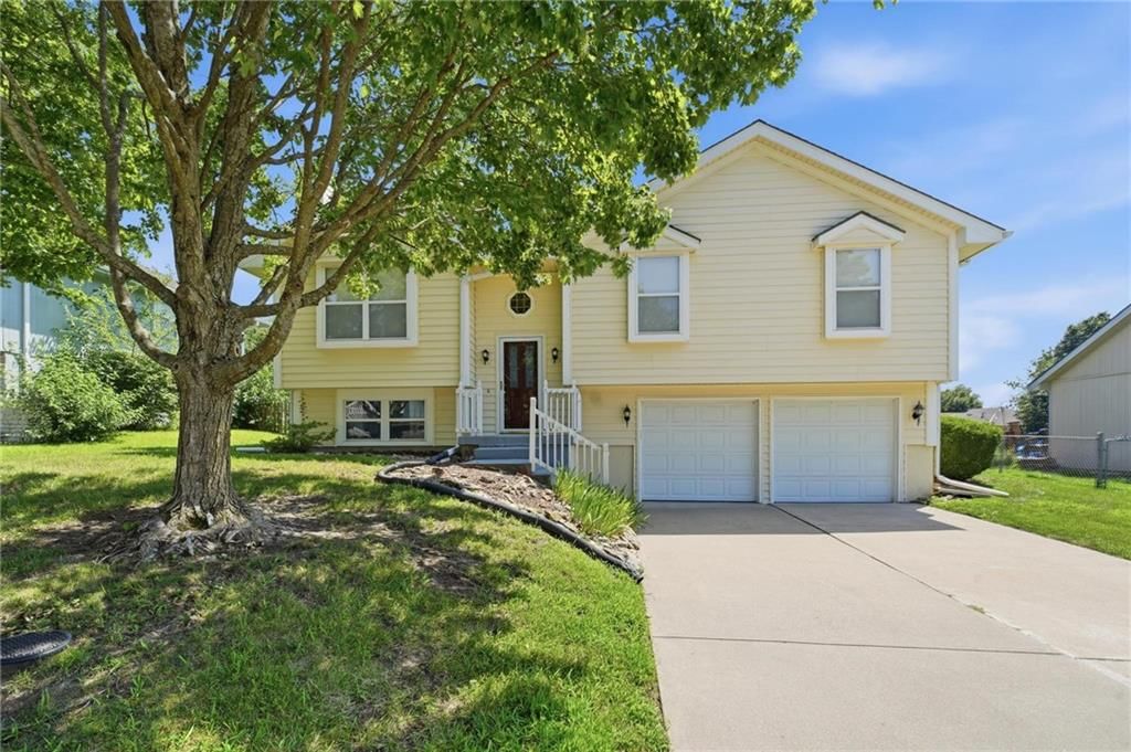 505 Blue Grass Drive — photo 1
