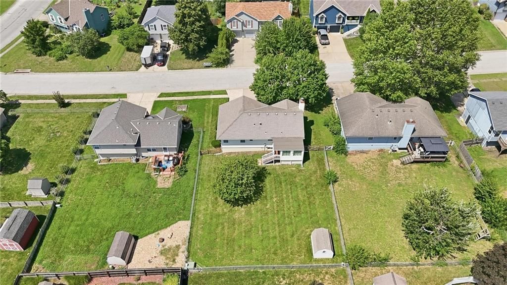 505 Blue Grass Drive — photo 6