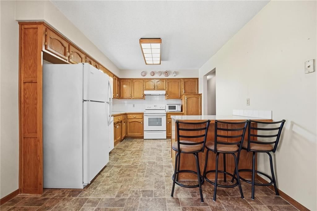 505 Blue Grass Drive — photo 17