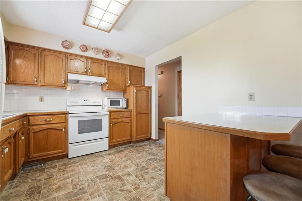 505 Blue Grass Drive — photo 18