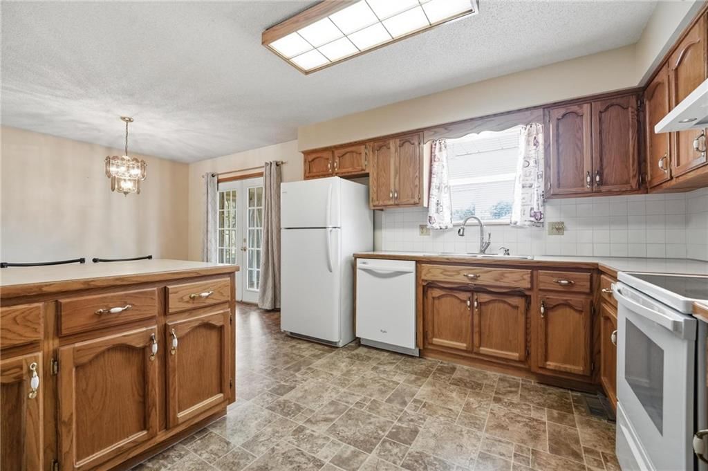 505 Blue Grass Drive — photo 20