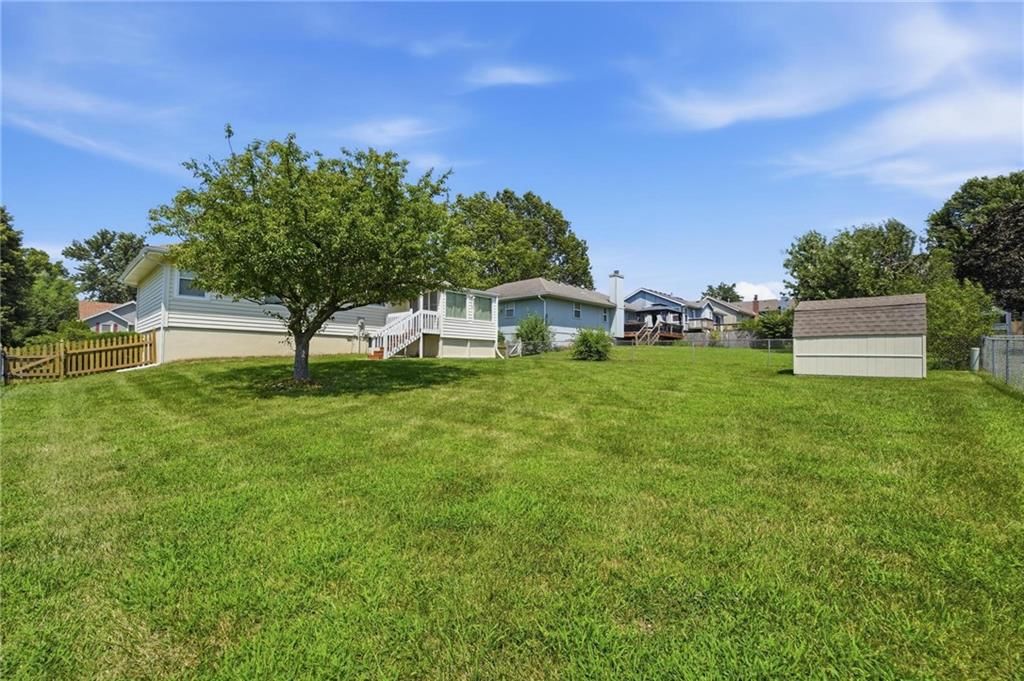 505 Blue Grass Drive — photo 37