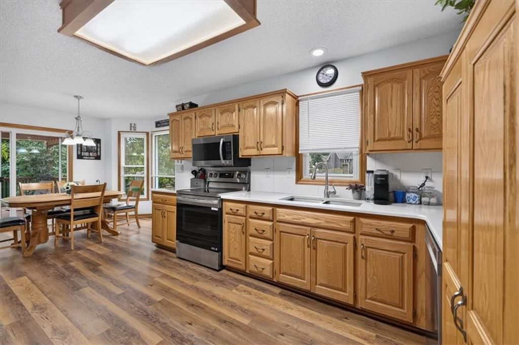 1650 N Sunset Street — photo 10