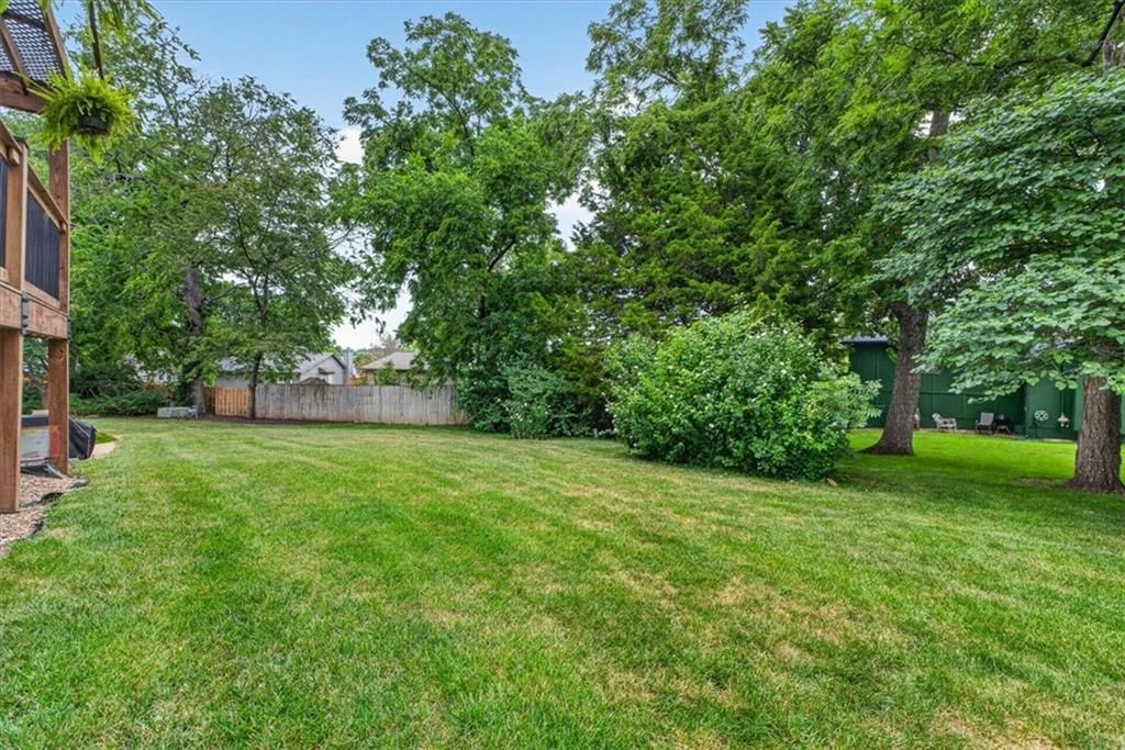 1650 N Sunset Street — photo 36