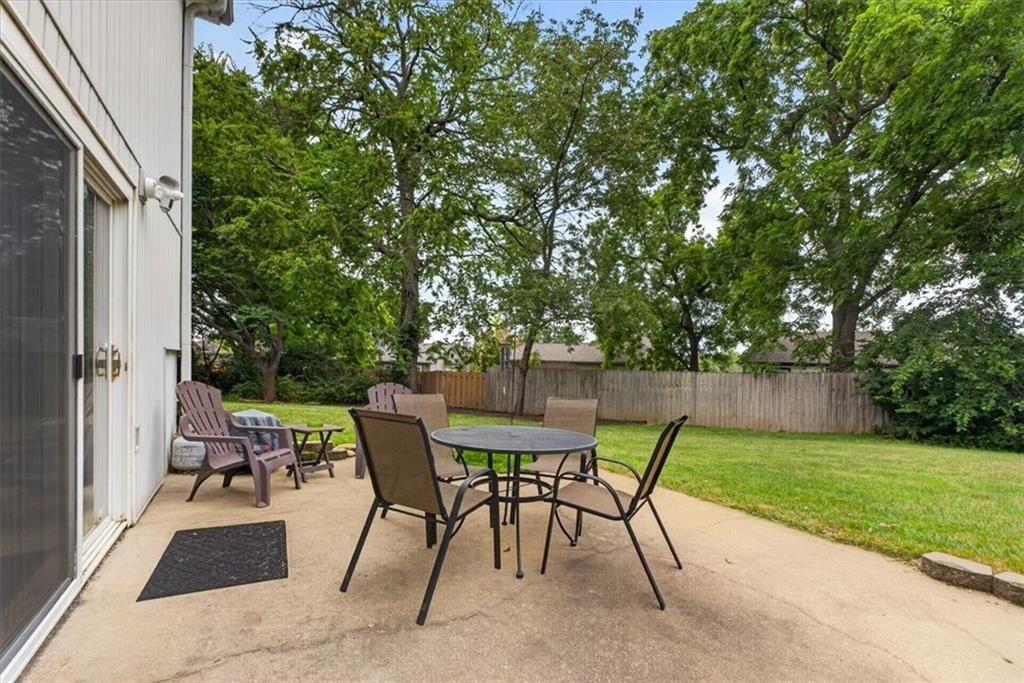 1650 N Sunset Street — photo 40