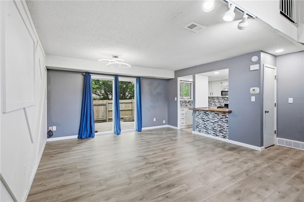 12735 W 109th Street — photo 19